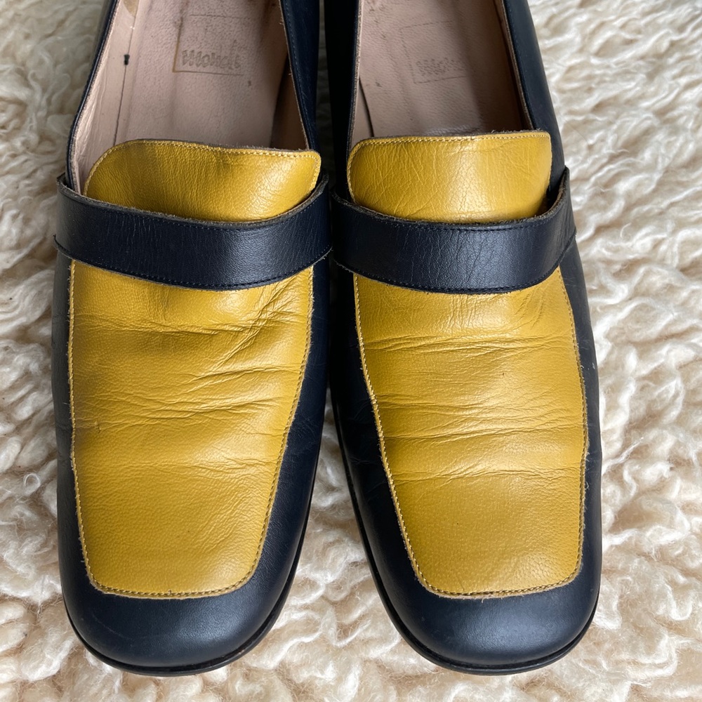Yellow and blue leather shoes size 7 by Mondi.
